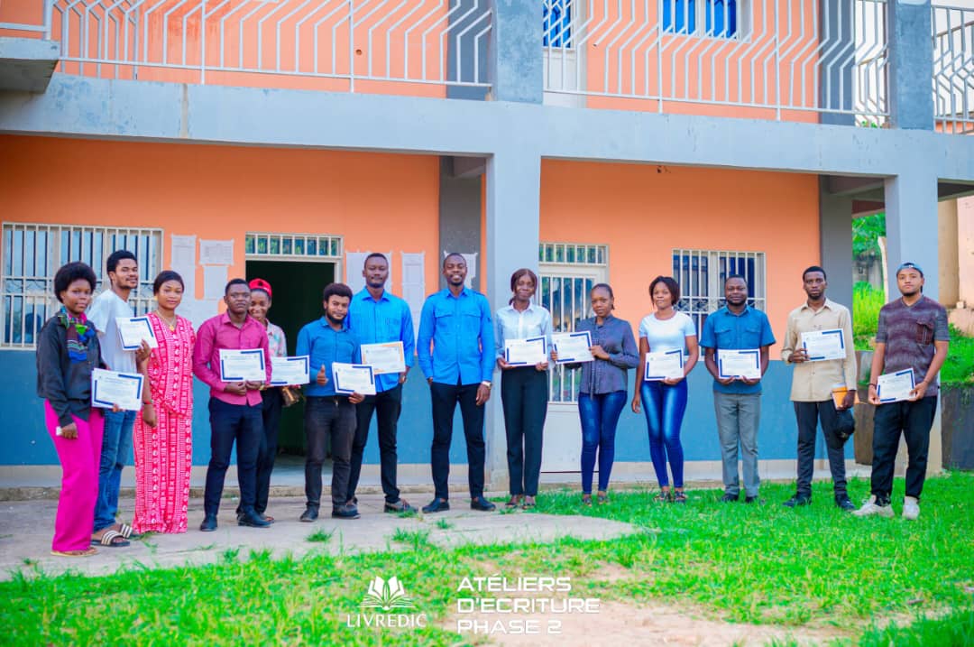 Littérature : Rufus Mata et LIVREDIC clôturent les Ateliers d’écriture à Kasangulu et mettent le cap sur Kwilu-Ngongo au Kongo-Central