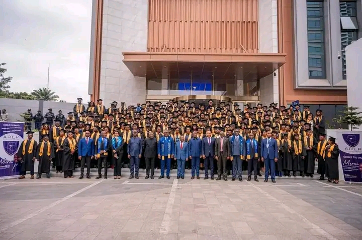 Kinshasa : Ancien de l'UPN, Thierry Makobele Kimputa obtient son brevet de l'École du Parti AREP après six mois de formation 1785232601532